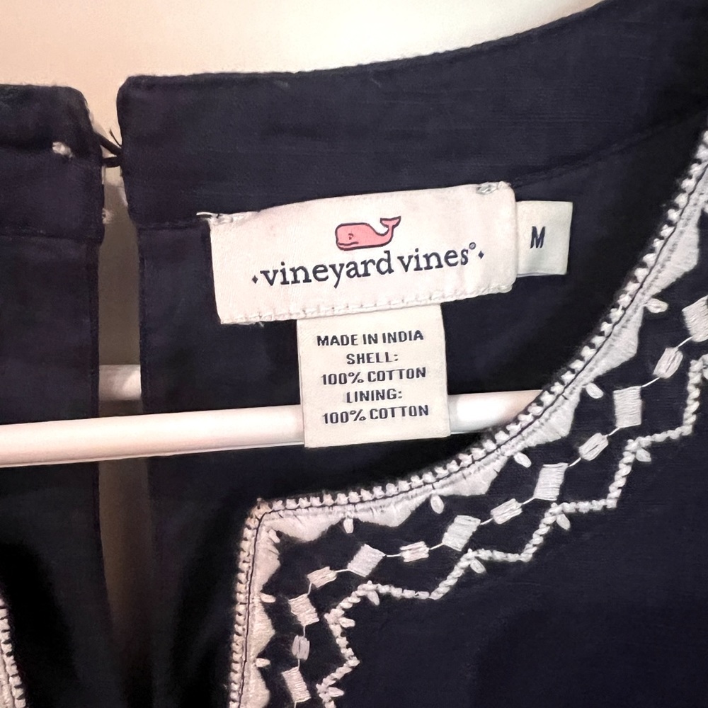 Vineyard Vines Shift Dress size Medium - Picture 2 of 3